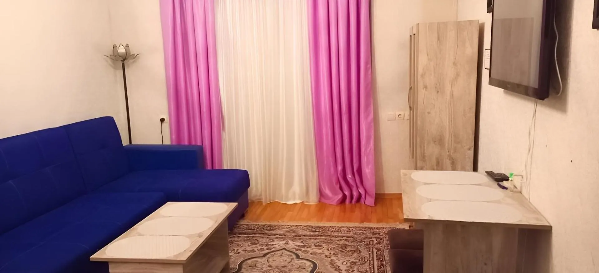 Nizami Street Flat location